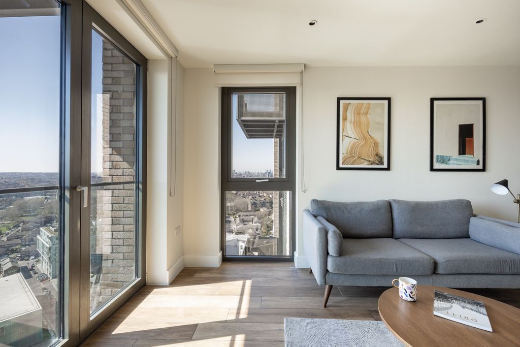 Property photo 3 of 7