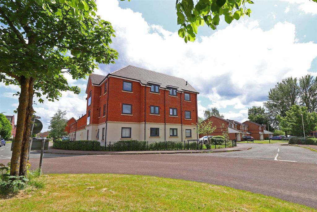 Property photo 1 of 15