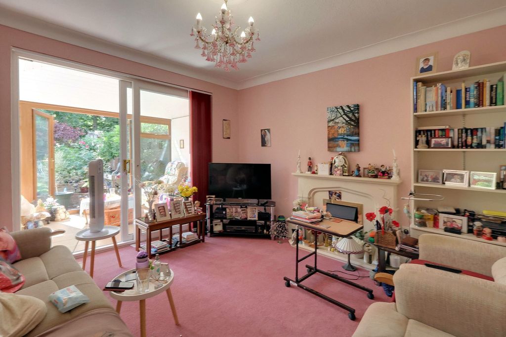 Property photo 3 of 14