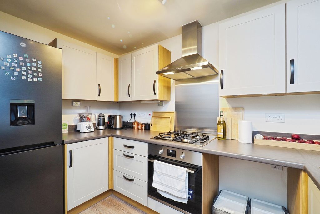 Property photo 2 of 24 Pbox-Img.Jpg