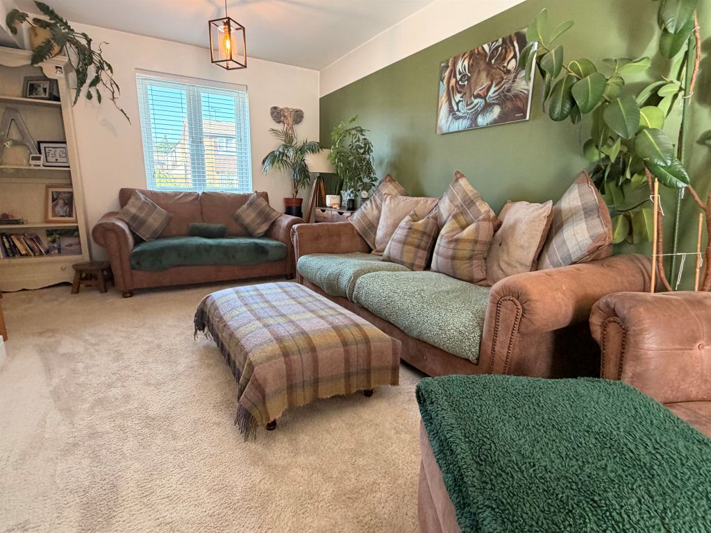 Property photo 2 of 17