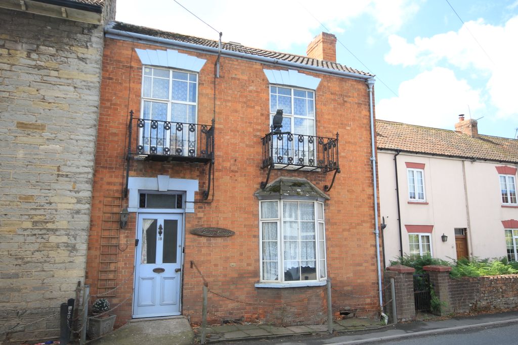 Property photo 1 of 11