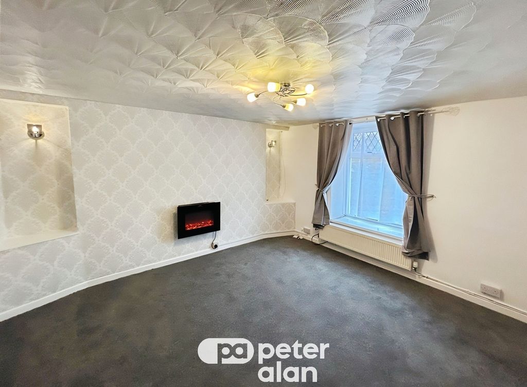 Property photo 2 of 14 Living Room