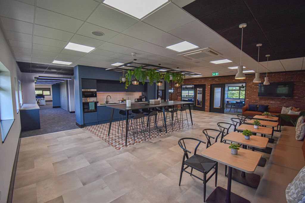 Property photo 3 of 9 2.Jpg