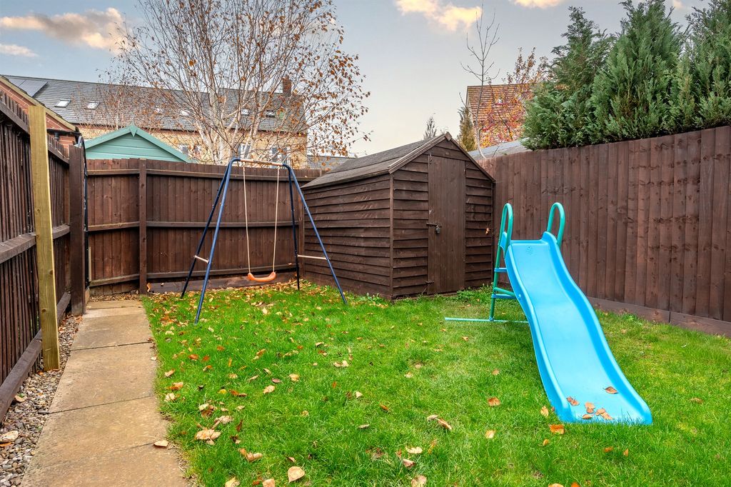 Property photo 2 of 12