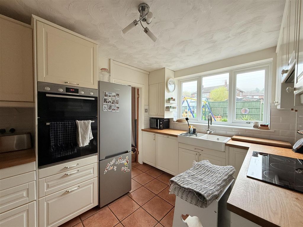 Property photo 3 of 15 Img_4932.Jpeg