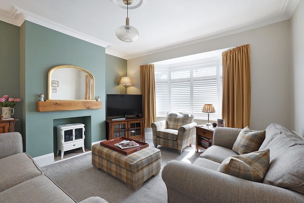 Property photo 2 of 28 4344374
