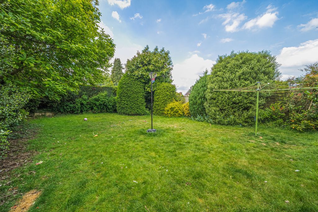 Property photo 2 of 17 4-6823320157Fcf-1...