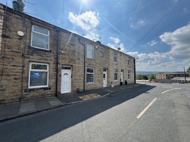 Property photo 1 of 8