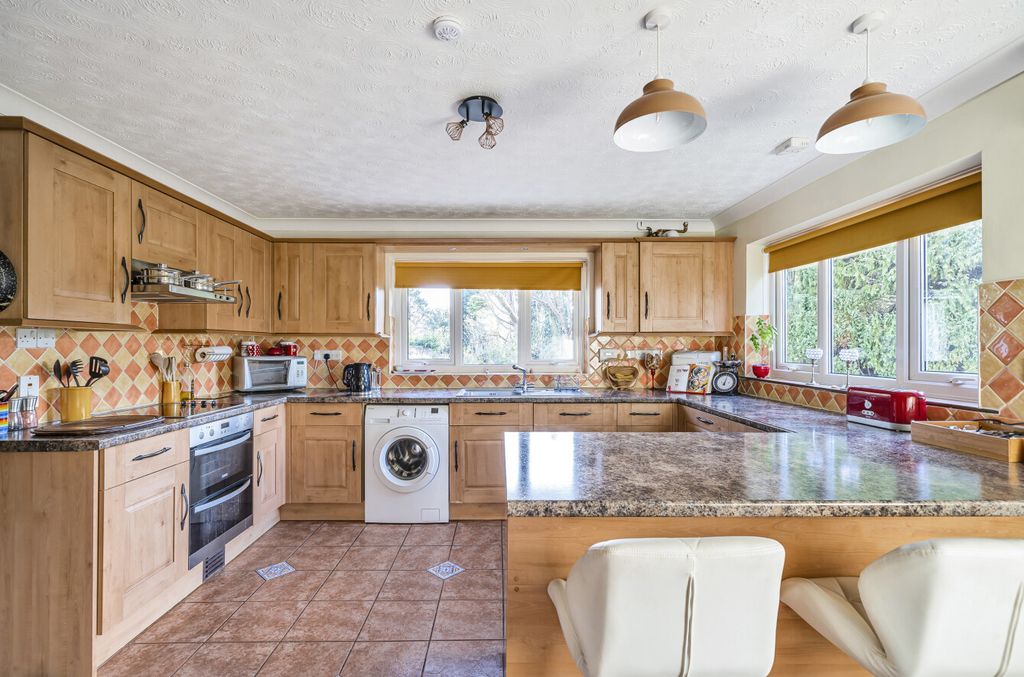 Property photo 3 of 38 Kitchen