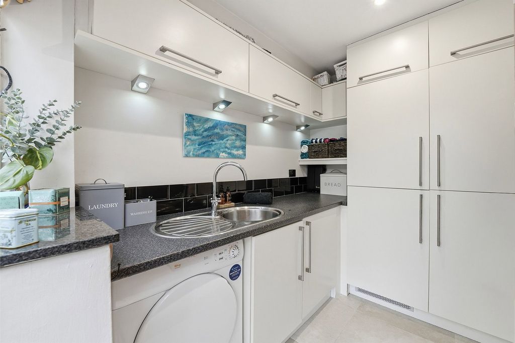 Additional image 10 of 4 bed detached house for saleClarendon Drive, Macclesfield SK10