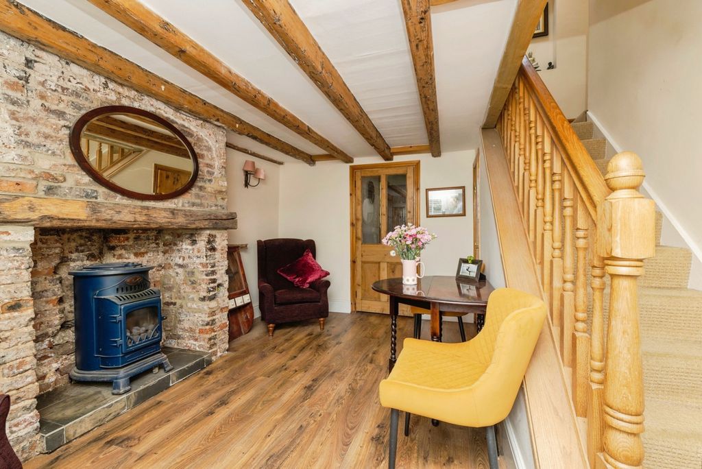 Property photo 3 of 15 Pbox-Img.Jpg
