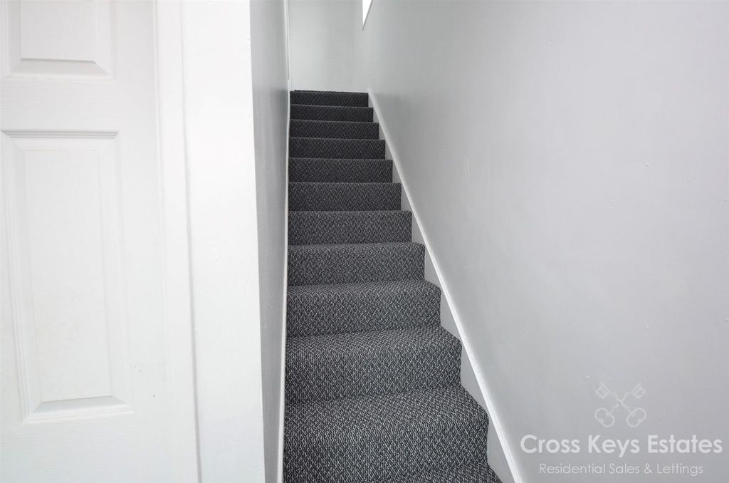 Property photo 3 of 16 2-Dsc_2620.Jpg