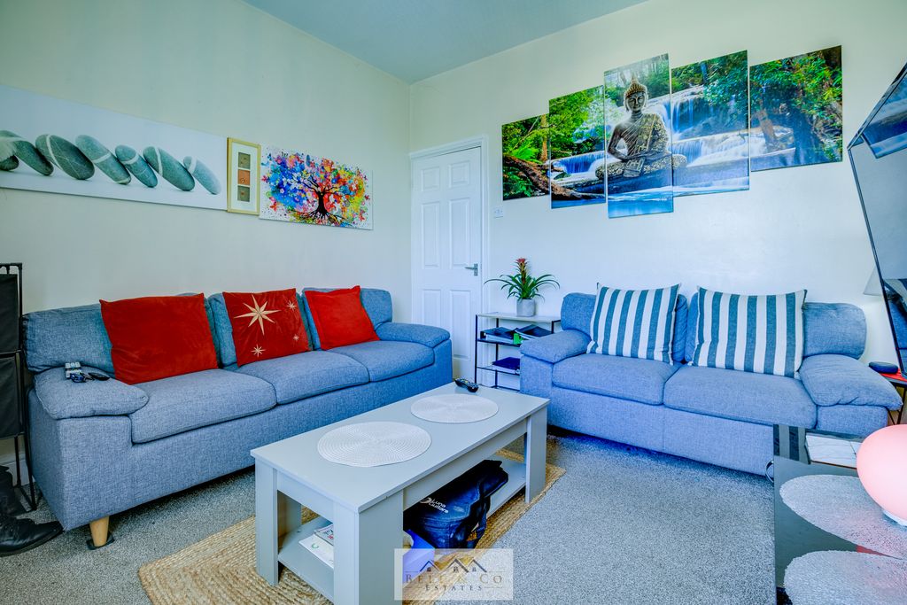 Property photo 3 of 15 Lounge 1.1