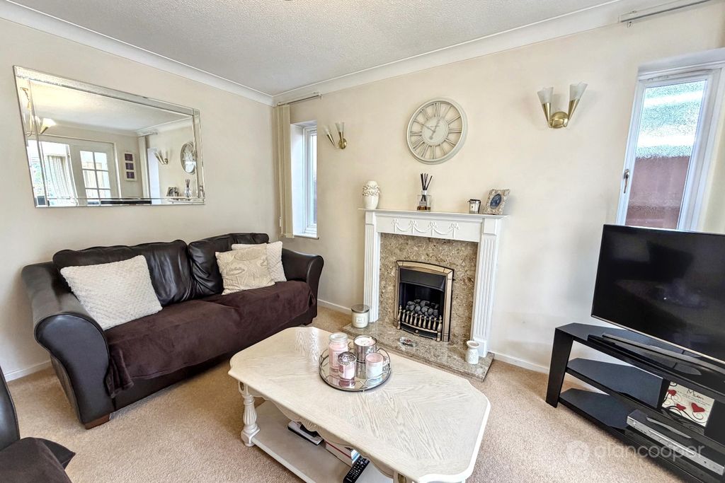 Property photo 3 of 21 5041346