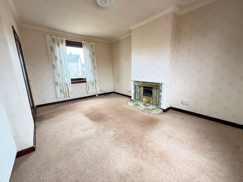Property photo 3 of 9 Lounge