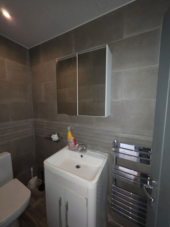 Property photo 2 of 9 Gallery