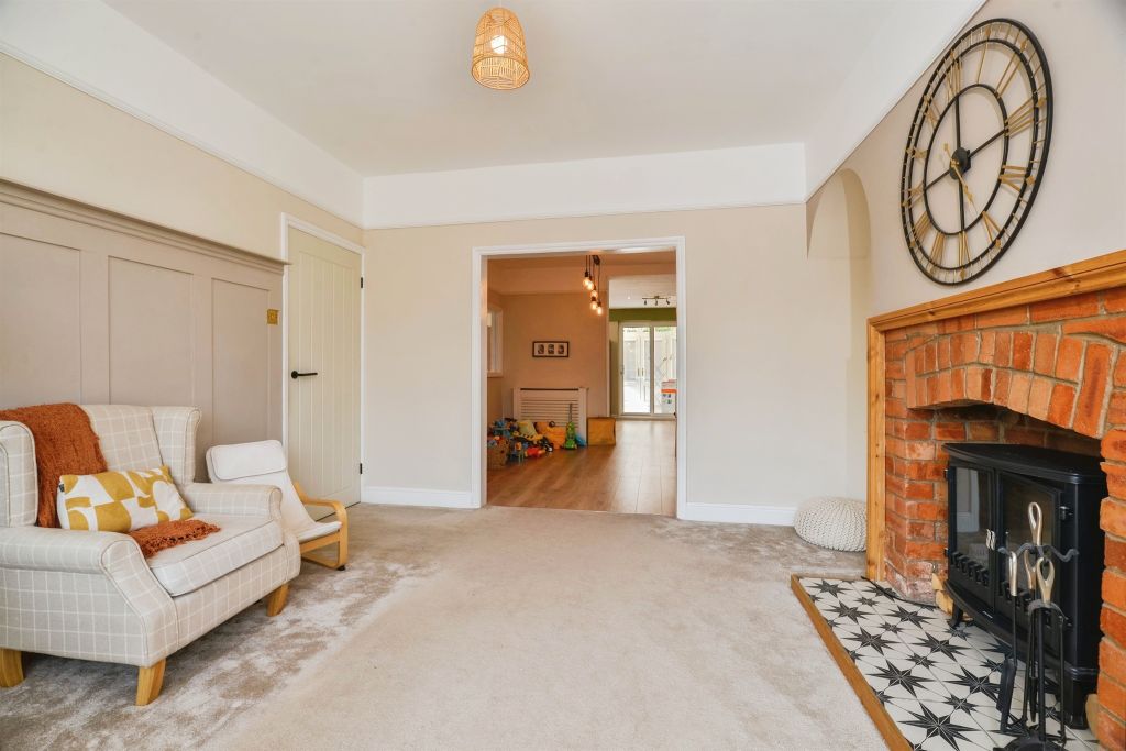 Property photo 3 of 16