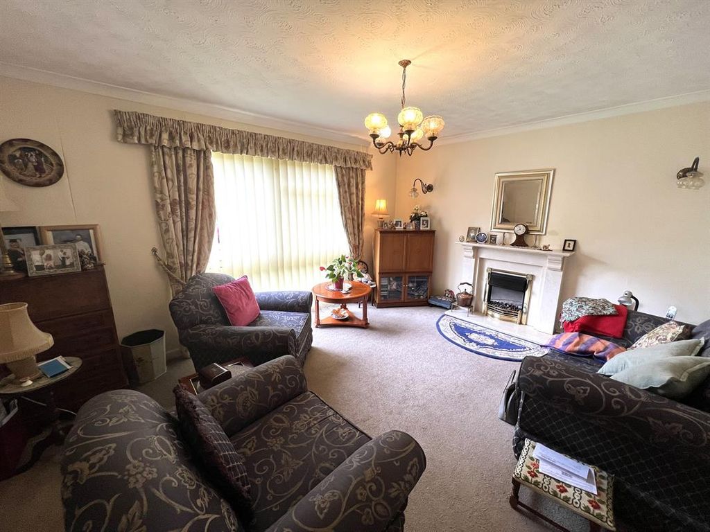 Property photo 3 of 12 Photo 3