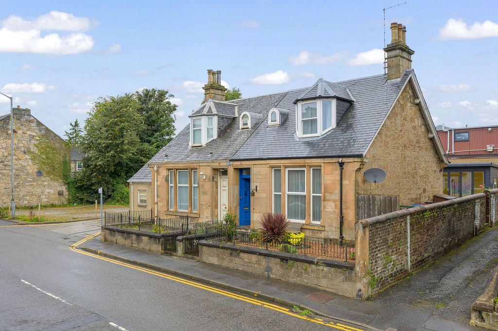 Property photo 1 of 34