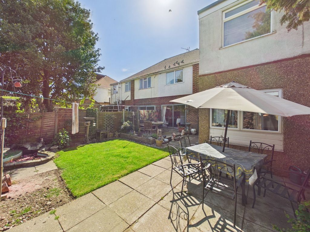 Property photo 3 of 19 Picture No. 15