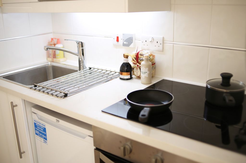 Property photo 2 of 10 Kitchen
