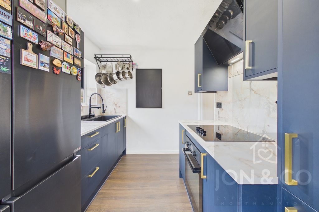 Property photo 3 of 13