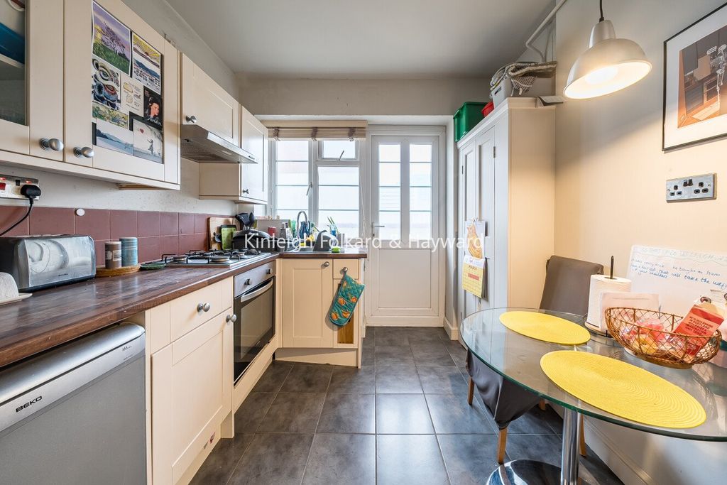 Property photo 2 of 14 Picture No. 05