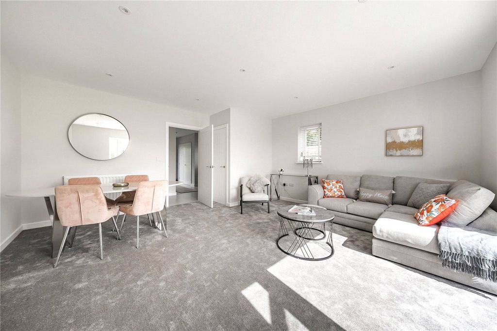 Property photo 3 of 15 Picture No. 16