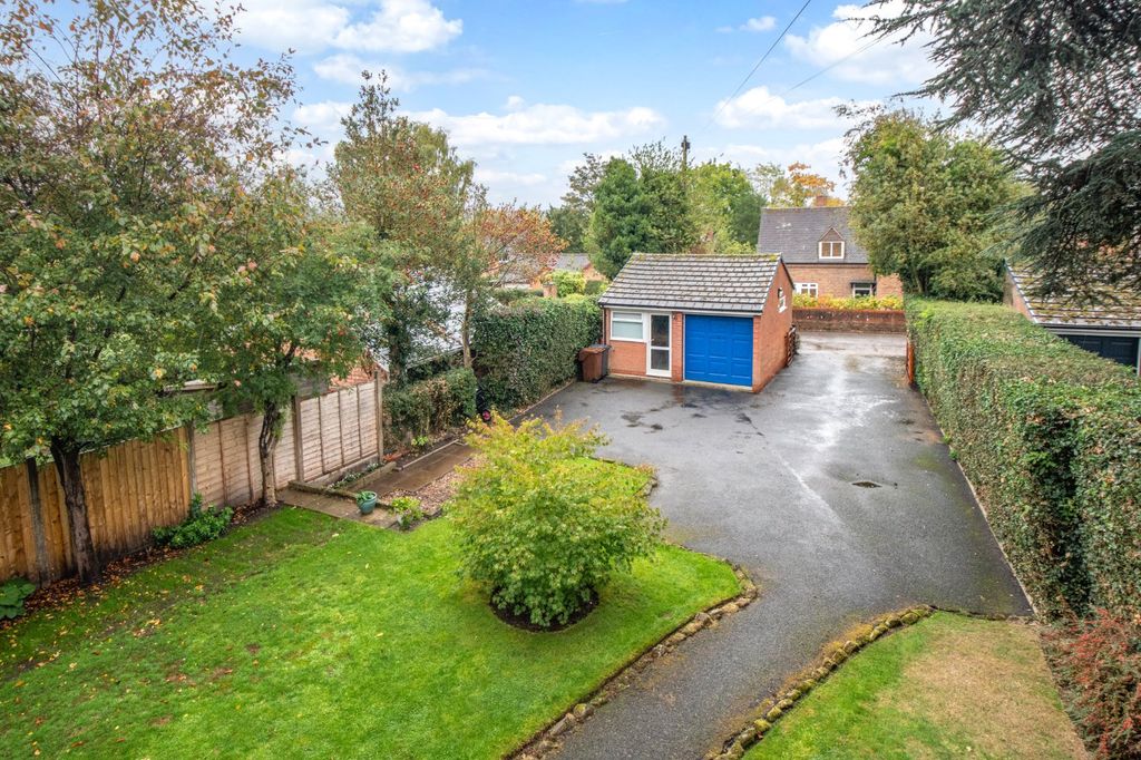 Property photo 2 of 25 Picture No. 27