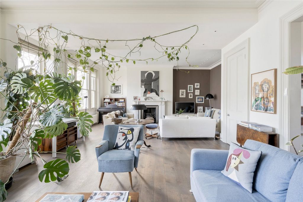 Property photo 1 of 24 Picture No. 02