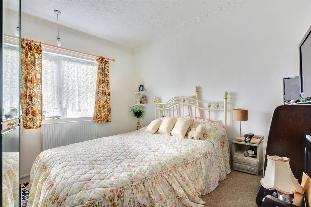 Property photo 3 of 6 Bedroom Two_2.Jpeg