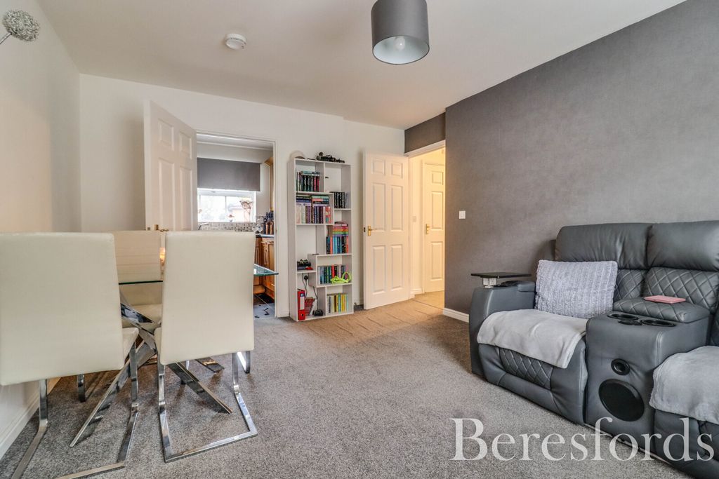 Property photo 3 of 10 Picture No. 18