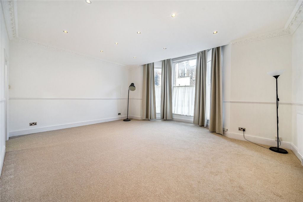 Property photo 2 of 11 Picture No. 05