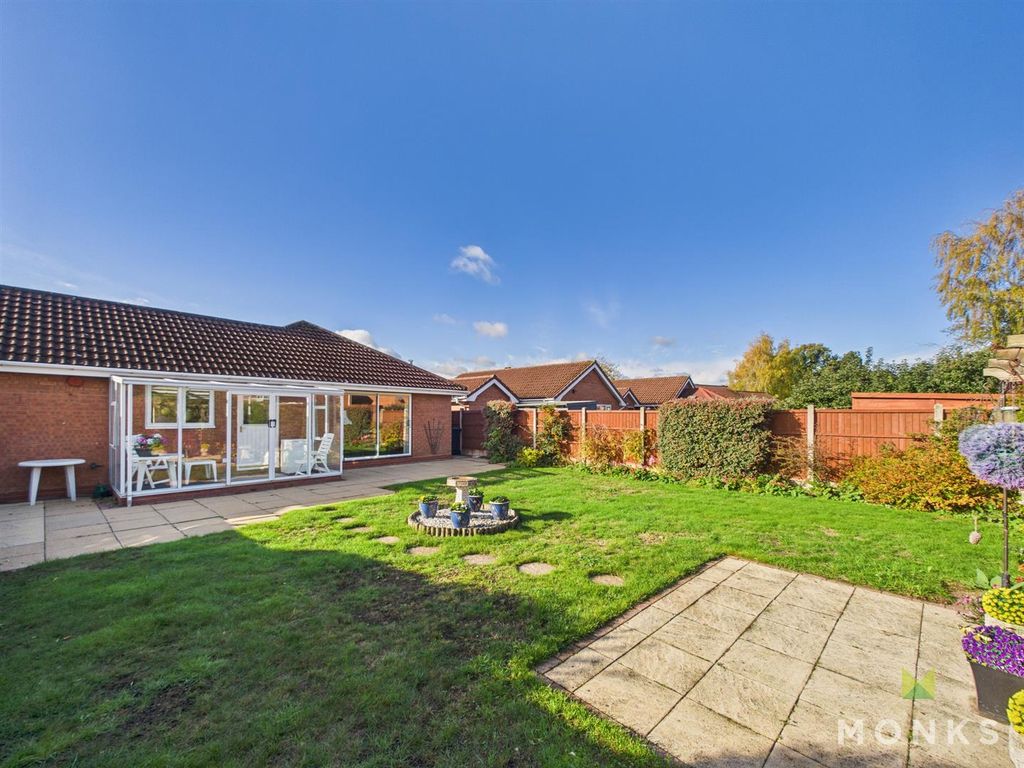 Property photo 3 of 16 Cam01348G0-Pr0770-Still007.Jpg