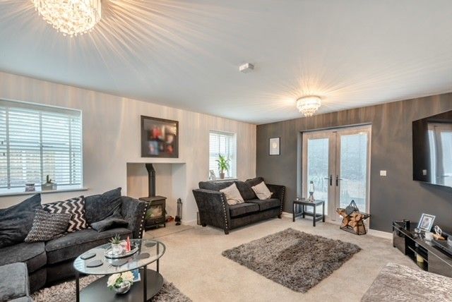 Property photo 3 of 21