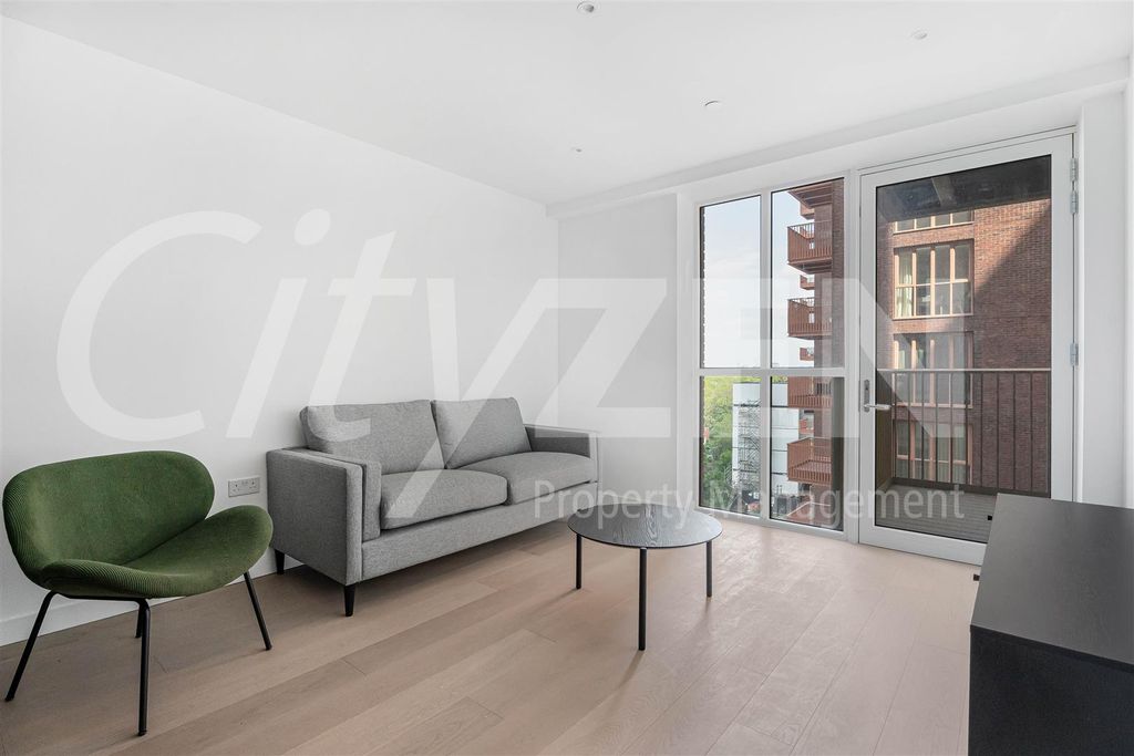 Property photo 1 of 36 Reception