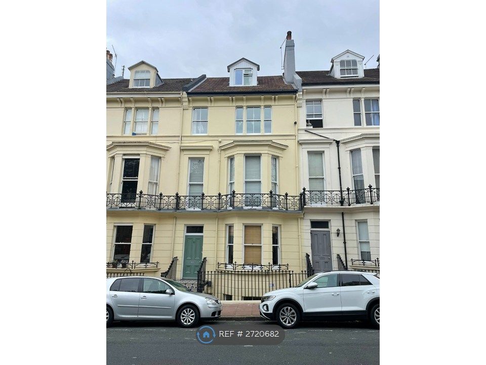 Property photo 2 of 9 Ground Floor Flat