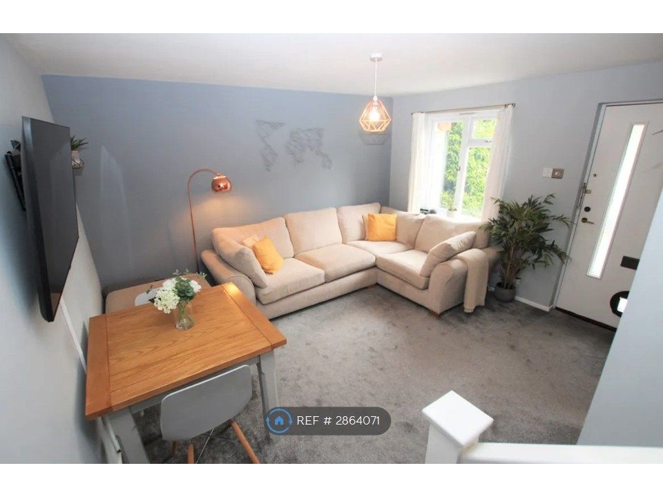 Property photo 3 of 6