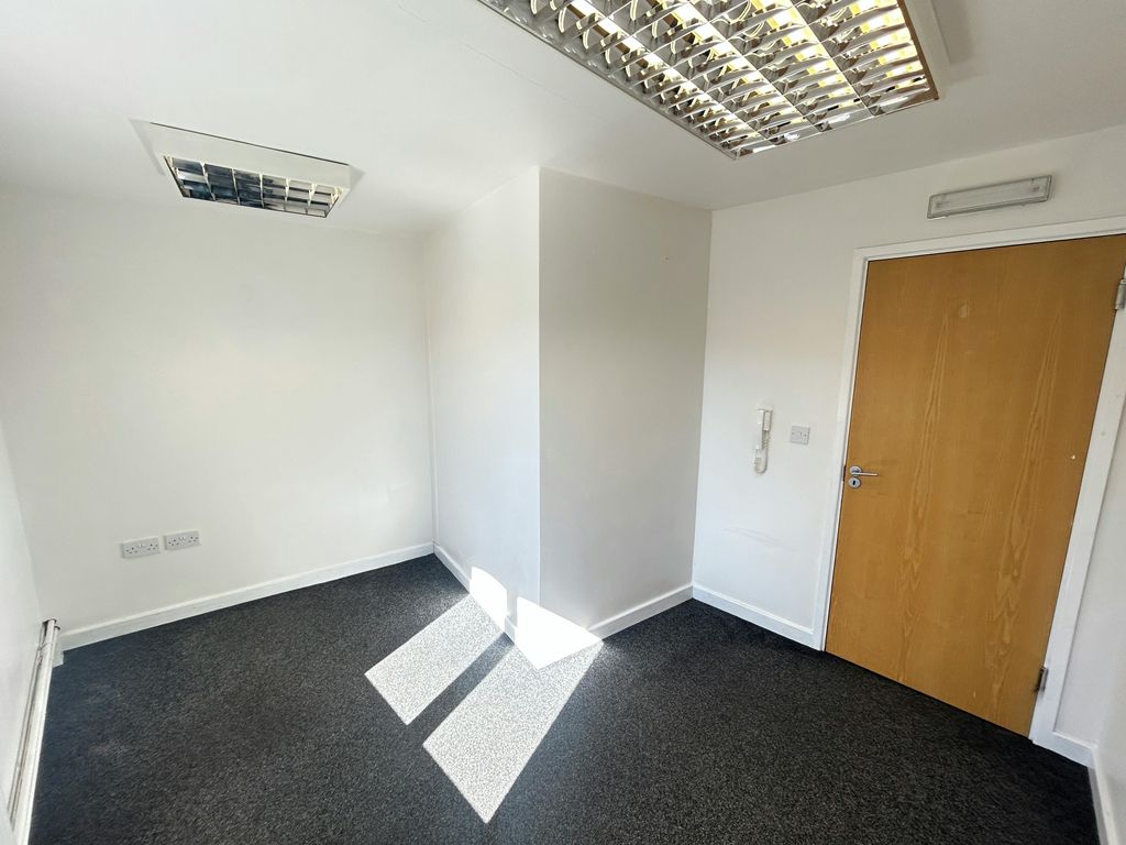 Property photo 1 of 10 Img_3809.Jpg