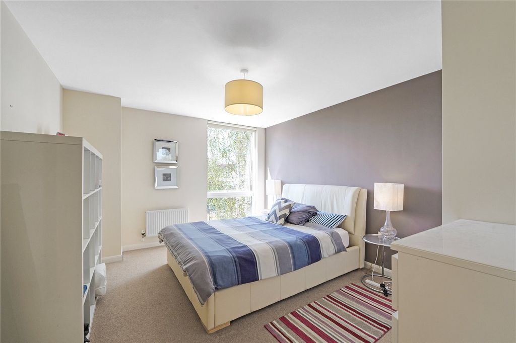 Property photo 1 of 18 Picture No. 04