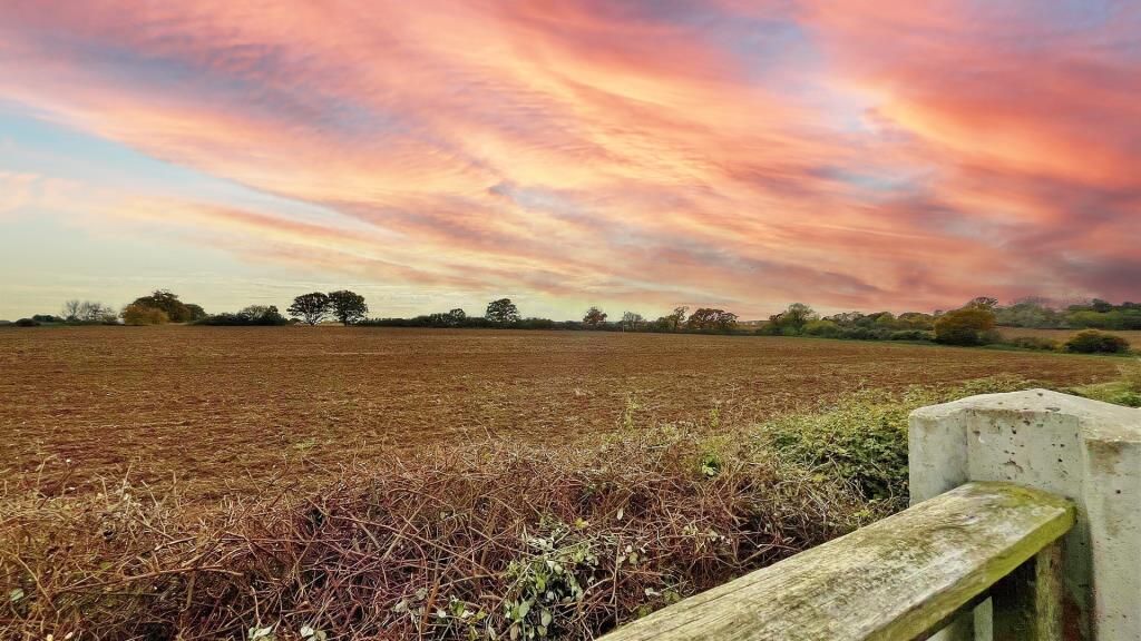 Property photo 2 of 15 Farmland Views To Rear
