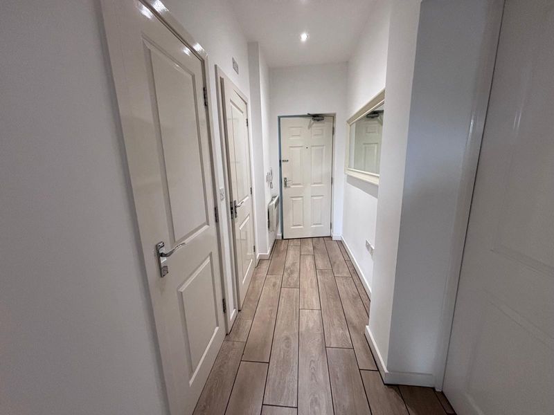 Property photo 1 of 10 Photo 5