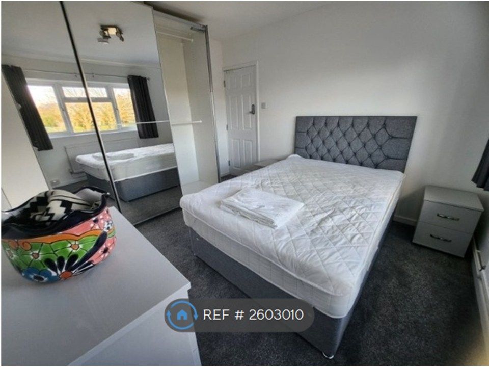 Property photo 2 of 3