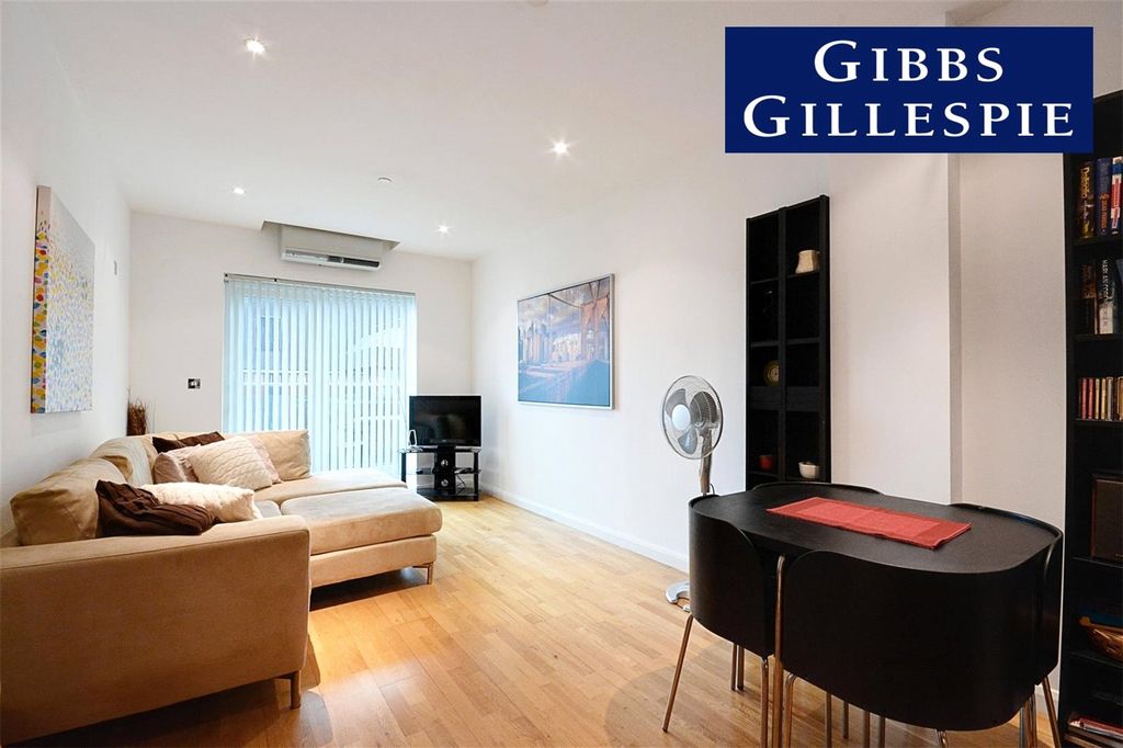 Property photo 2 of 11 Picture No. 04