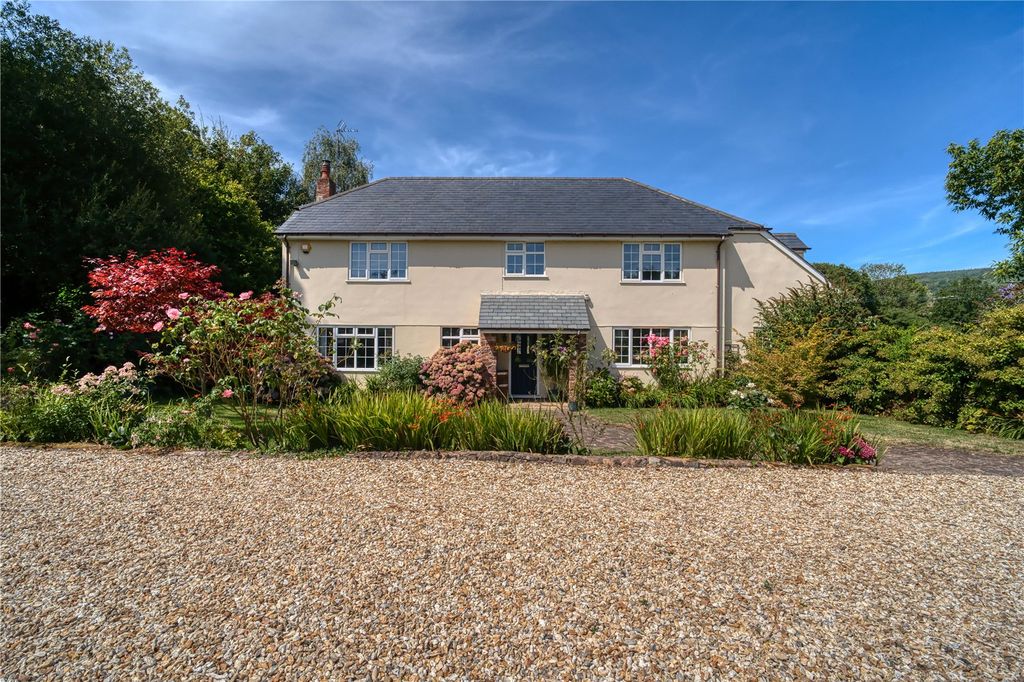 Property photo 1 of 40 Picture No. 03