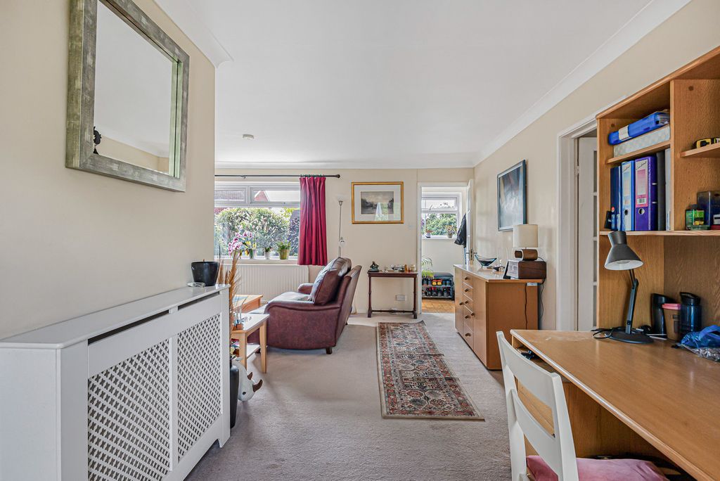 Additional image 5 of 3 bed bungalow for saleBroadwater Road, Twyford RG10