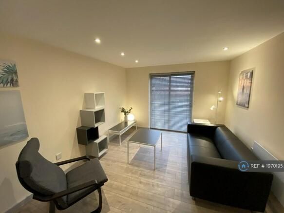 Property photo 1 of 11 2 Bedroom Apartment For Rent