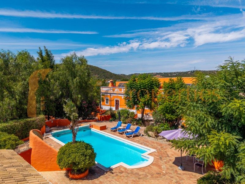 Property photo 1 of 45