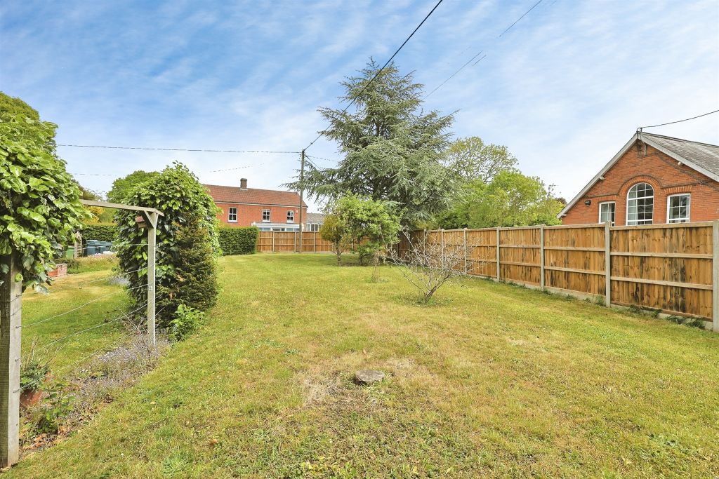 Property photo 3 of 15
